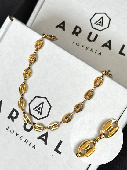 BRIGID: “Mi fuerza interior crea belleza a mi paso.”